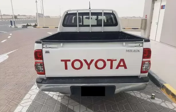 Used Toyota Hilux For Sale in Doha #7214 - 2  image 